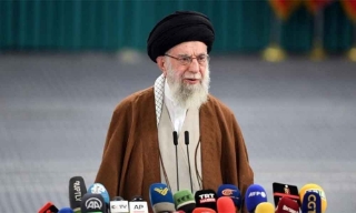 Lãnh tụ tối cao của Iran đã tới địa điểm an toàn